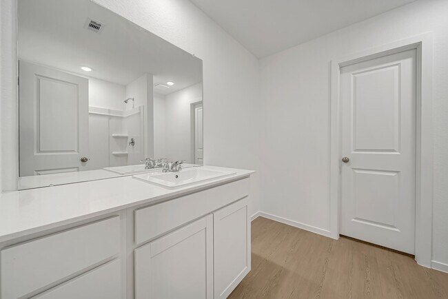 Building Photo - 25625 Rose Creek Dr