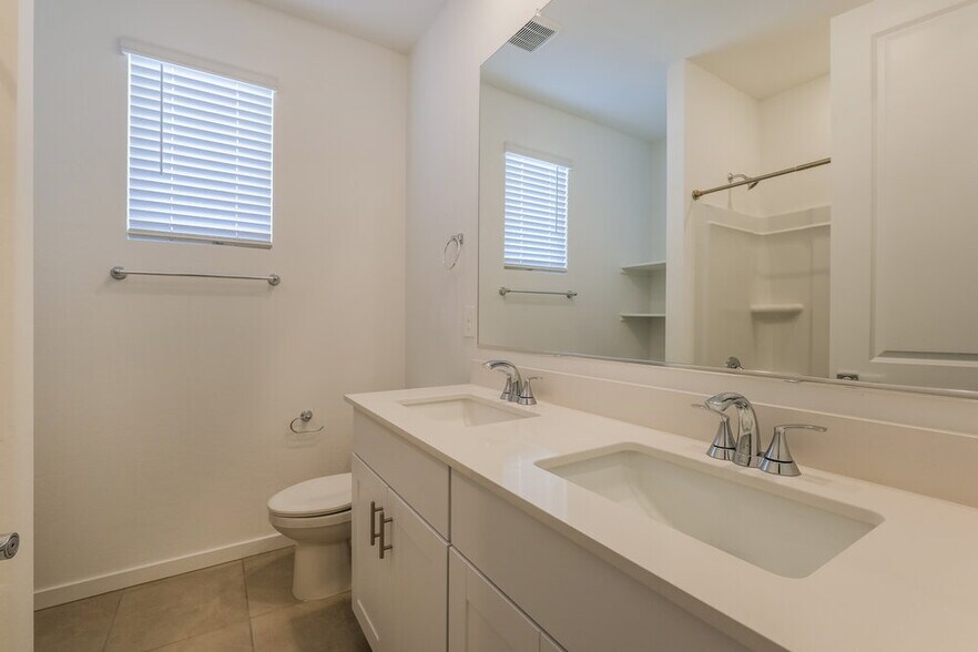 Building Photo - 24426 Grenadine Rd