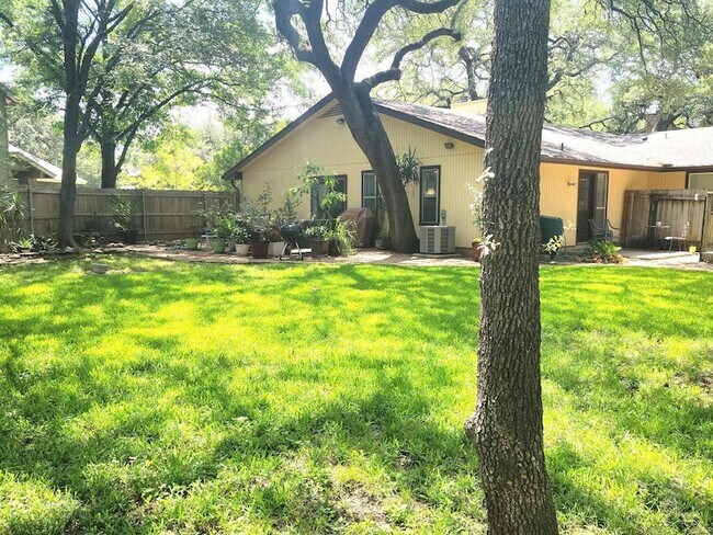 Building Photo - 6904 Argonne Forest Cove