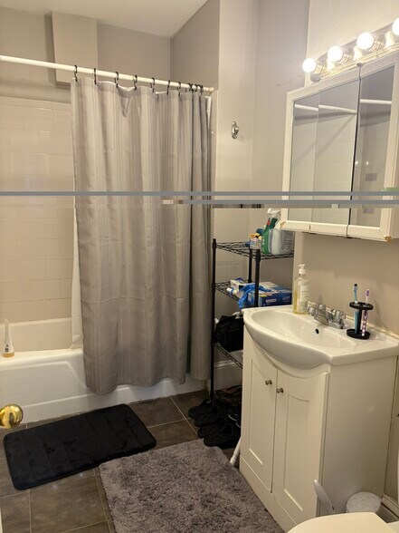 Building Photo - 1066 Commonwealth Ave