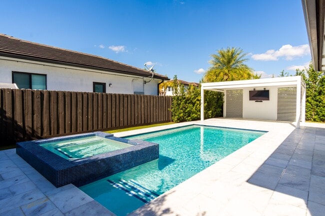 Building Photo - 2030 SW 145th Ave