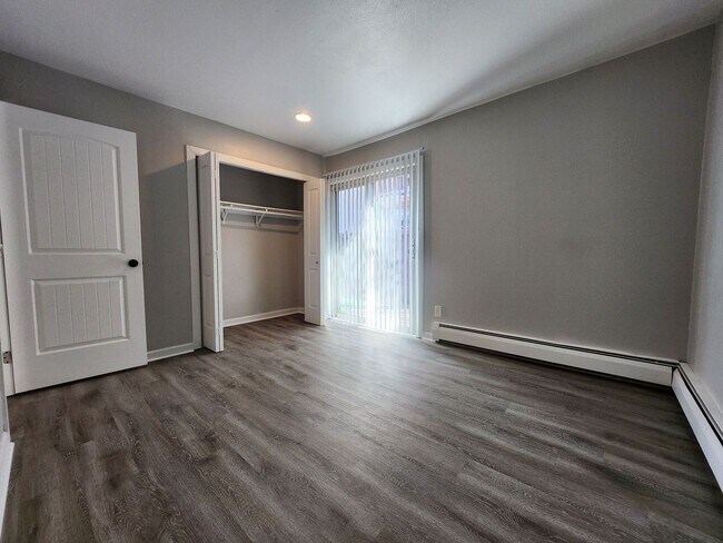 Building Photo - 4615 Picturesque Ct