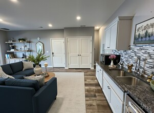 Building Photo - 1 Bedroom 1 Bath Walk-In Level Lakeside Apartment ADA Compliant - Offering Flexible Lease Terms &...