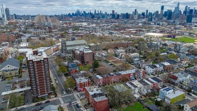 Building Photo - 800 Ocean Ave