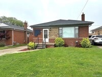 Building Photo - 8101 Marian St