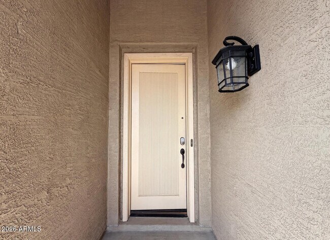 Building Photo - 606 W Beautiful Ln