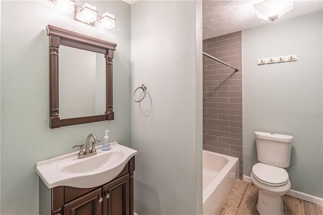 Building Photo - 3410 Dry Creek Rd