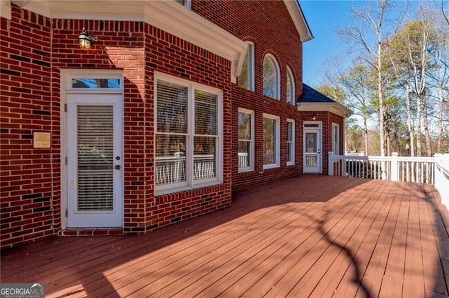 Building Photo - 115 Wolf Willow Ct