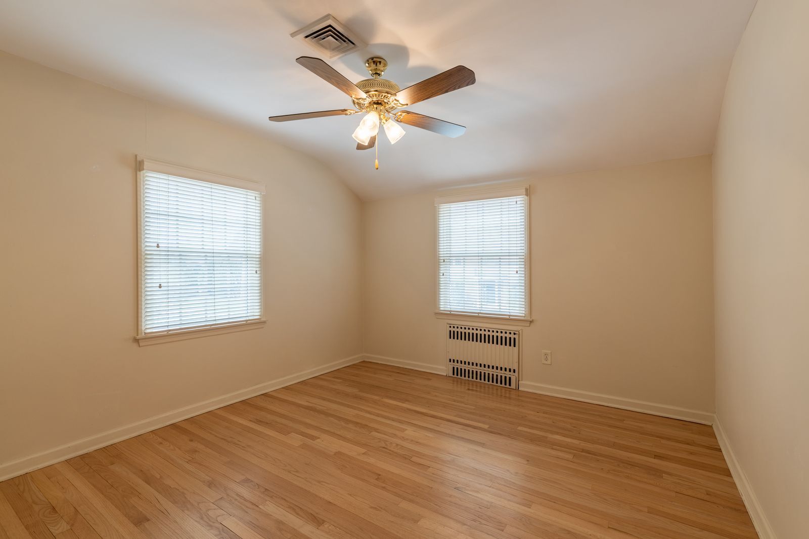 Building Photo - 42 Jefferson Ave