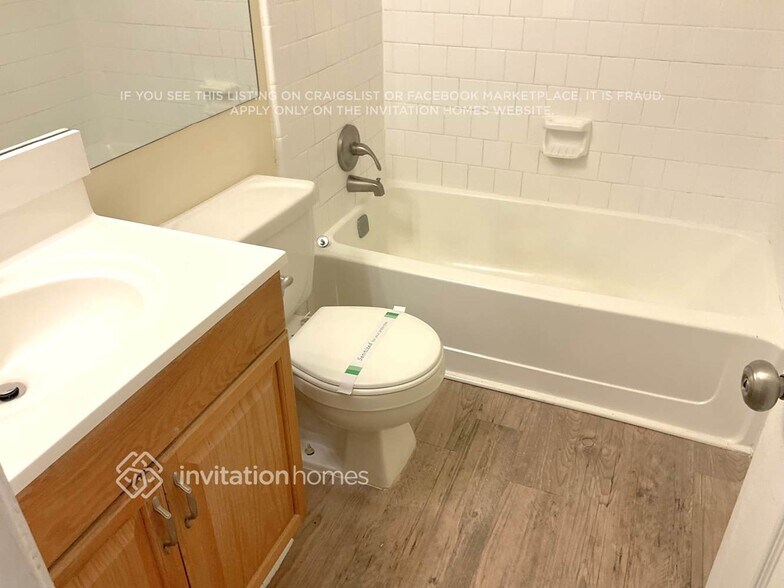 Building Photo - 1642 Imperial Ct