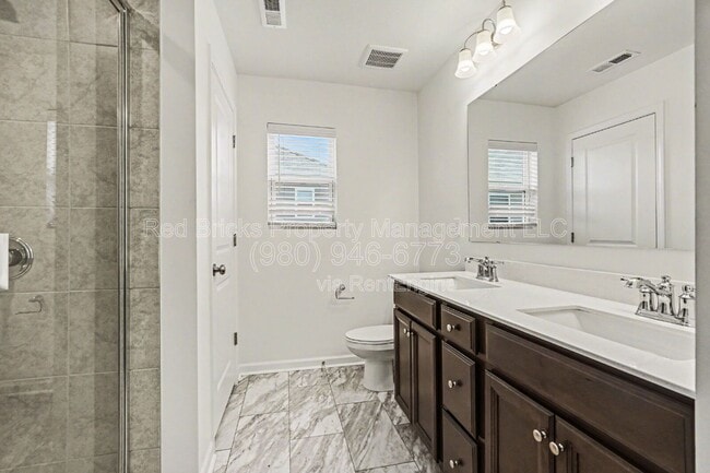 Building Photo - 2785 Yeager Dr NW