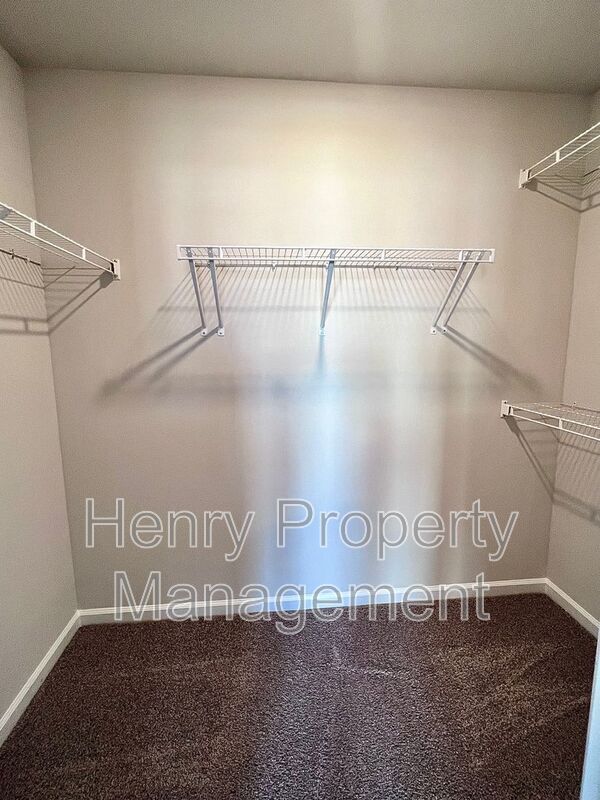 Building Photo - 858 Patriot Summit Lane