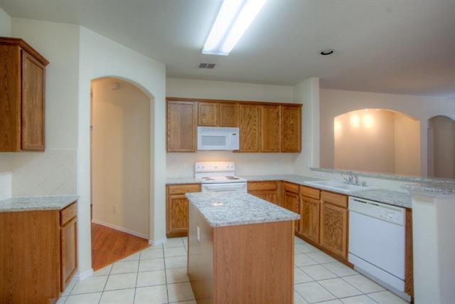 Building Photo - 3733 Verde Dr