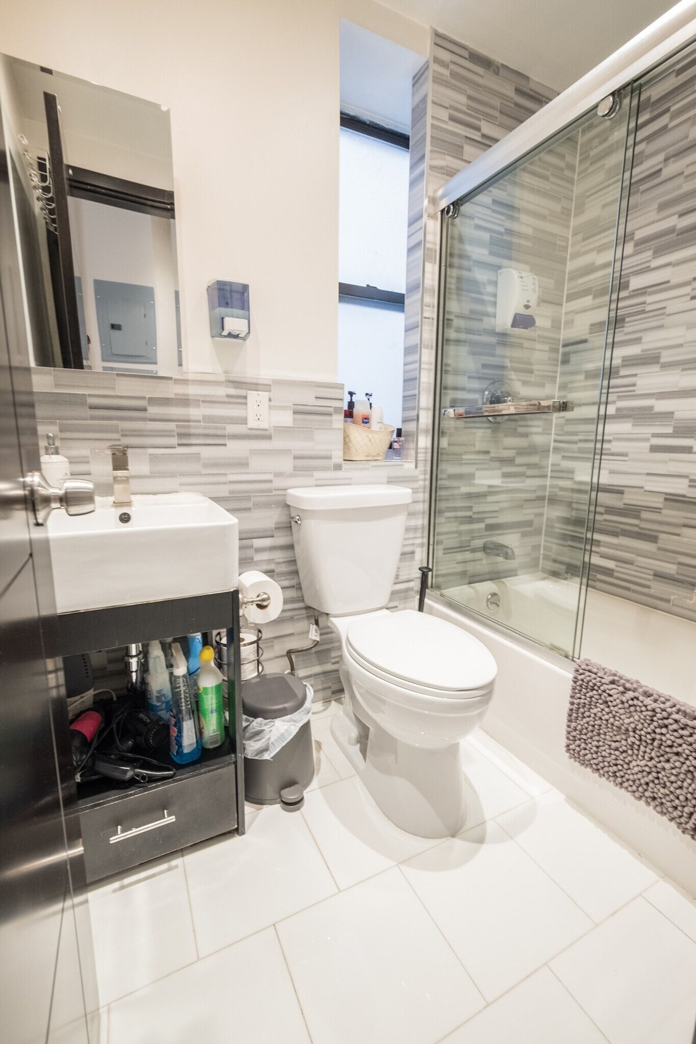 Building Photo - 5 W 101st St