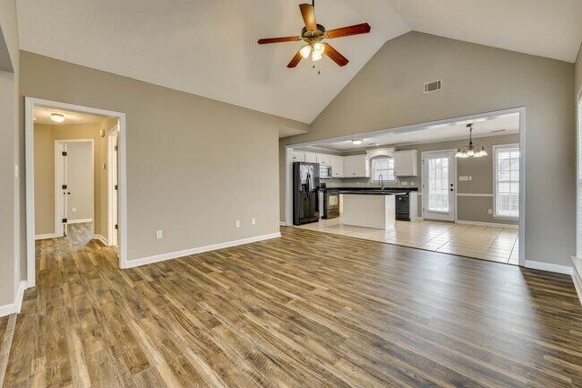 Building Photo - 1054 Grove Landing Ln