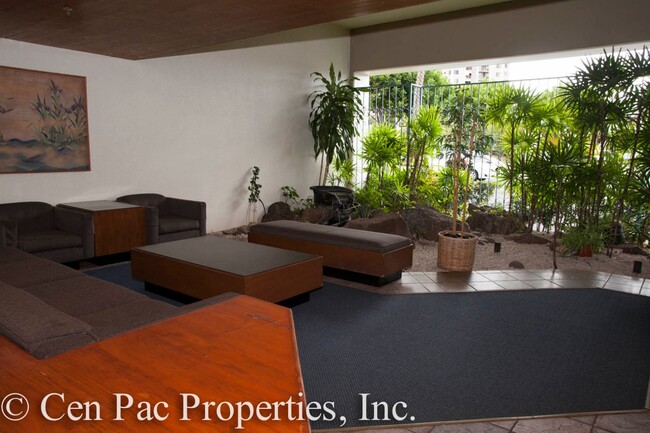 Building Photo - Close to Pearlridge 1 bedroom