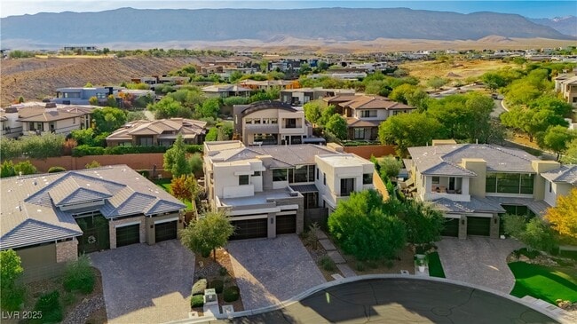 Building Photo - 94 Glade Hollow Dr