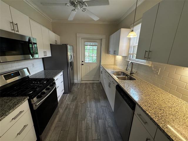 Building Photo - 4932 Victor St