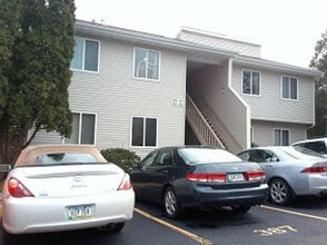 Building Photo - 2 Bedroom Condo on the West Side of Iowa City