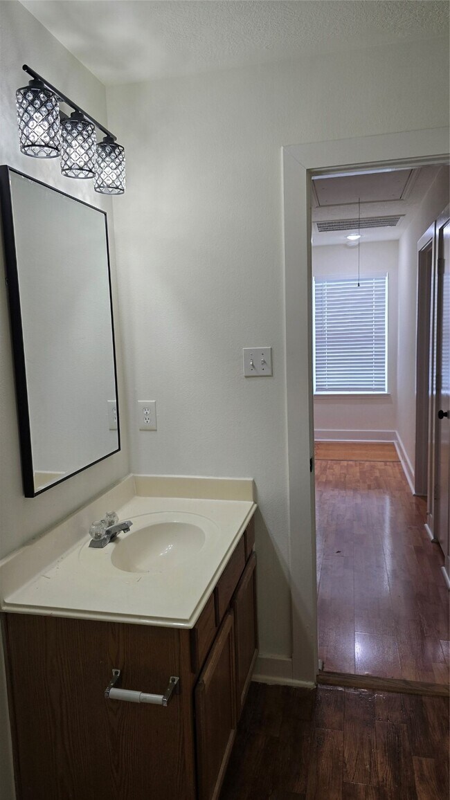 Building Photo - 9707 Farrell Dr