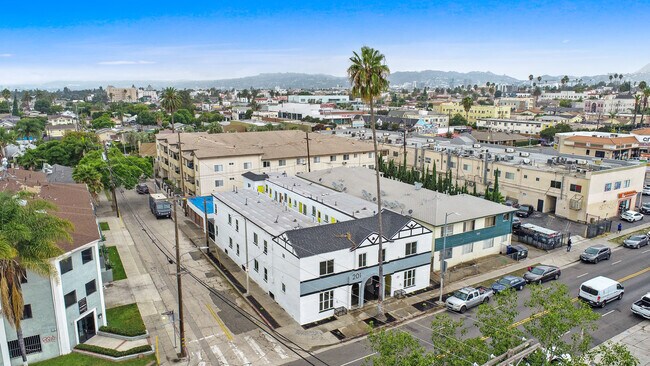 Building Photo - 201 Normandie Ave