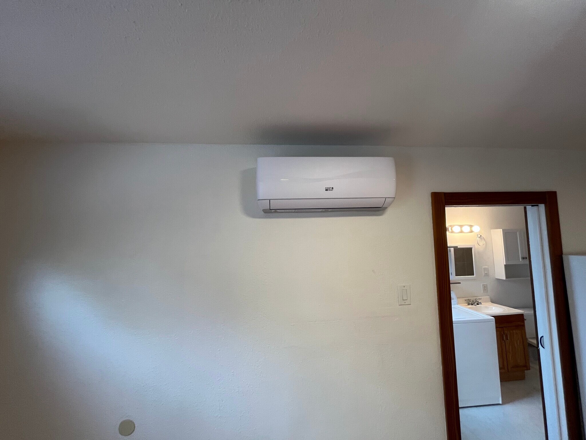 Heater / Cooler - 1077 12th Street