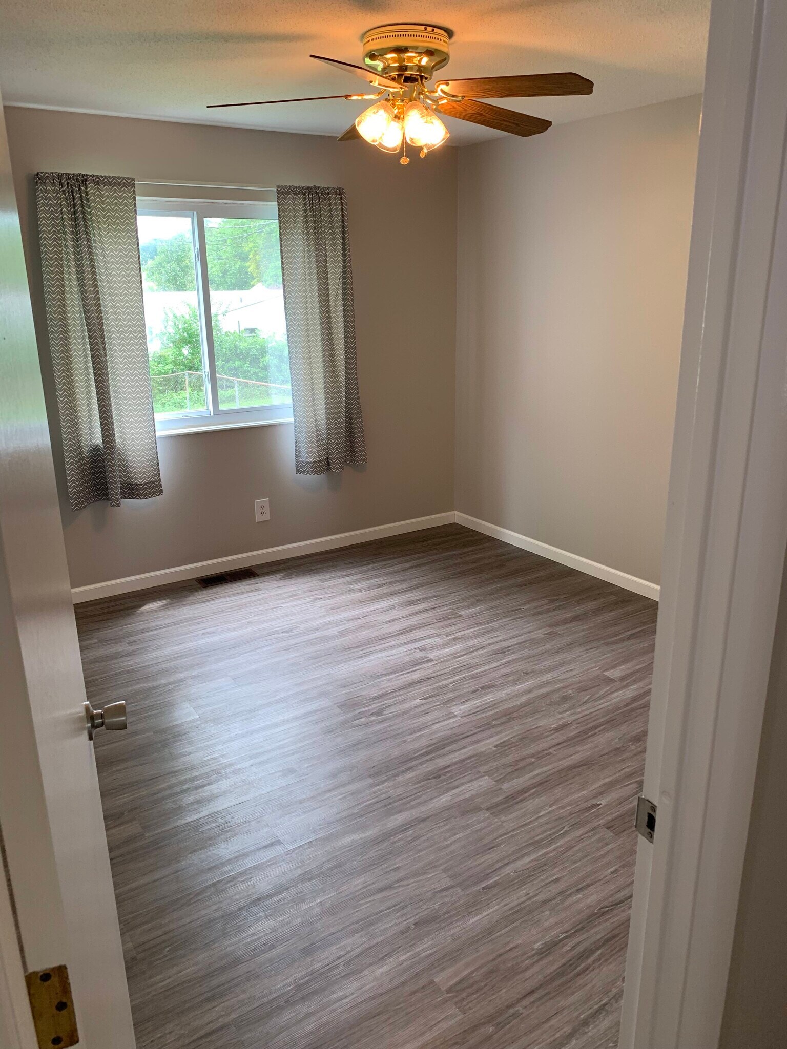 Back primary bedroom - 11934 Holly Brook Dr