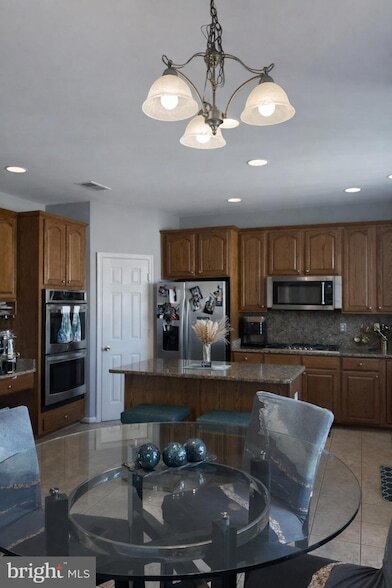 Building Photo - 21323 Foxglove Ct