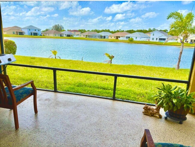 Building Photo - 9558 Sea Spray Dr