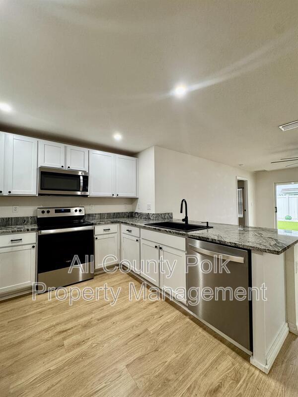 Building Photo - 12176 Water Ash Pl