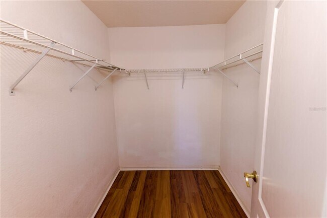 Building Photo - 7345 Brightwaters Ct