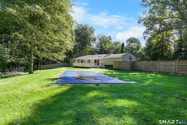 Building Photo - 59 Colony Rd