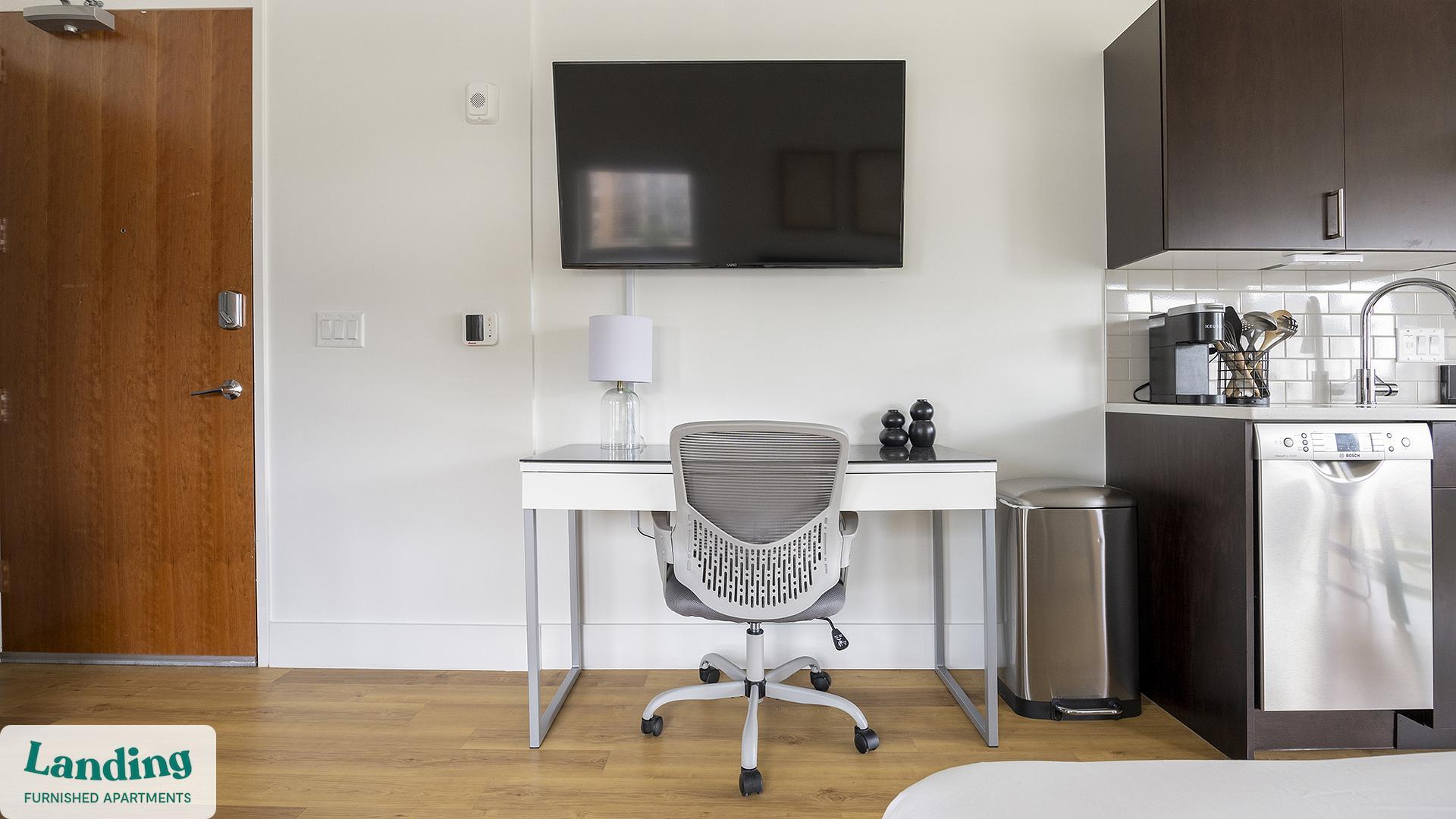 Building Photo - 135 Adams St