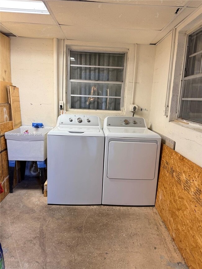 Building Photo - 7761 NW 34th St