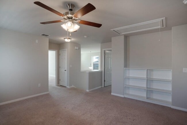 Building Photo - 205 Guemal Rd