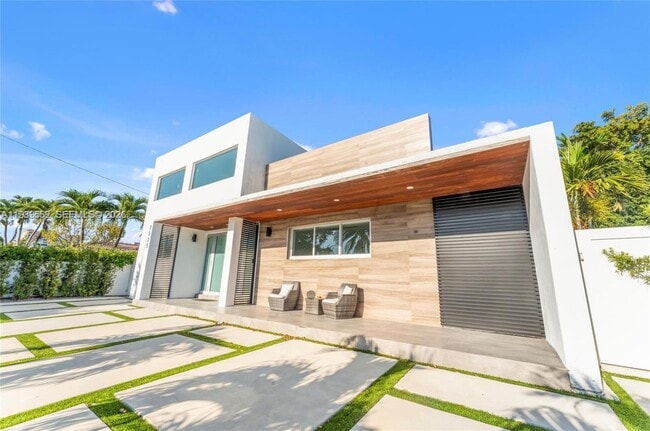 Building Photo - 7525 Buccaneer Ave