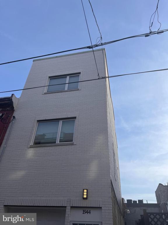 Building Photo - 1944 Wilder St
