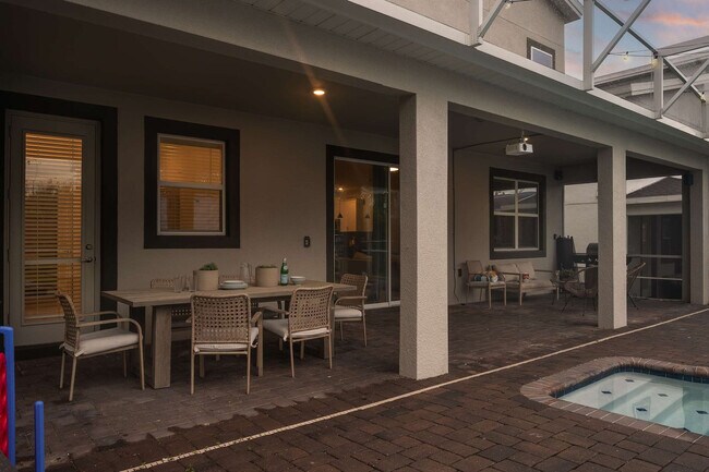 Building Photo - 9052 Sommerset Hills Dr