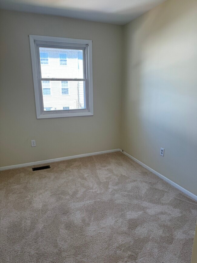 Building Photo - 14648 Balsam St