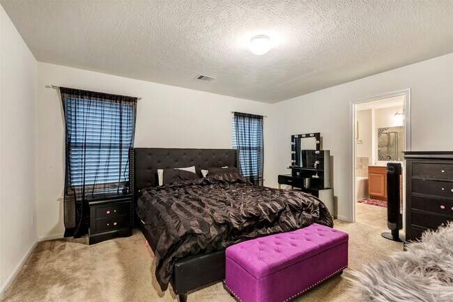 Building Photo - 2542 White Bluff Ln