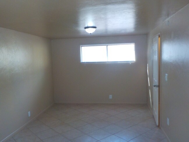 Building Photo - 8100 E Kenyon Dr