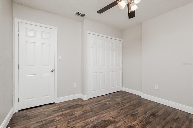 Building Photo - 5709 Ridgeway Dr