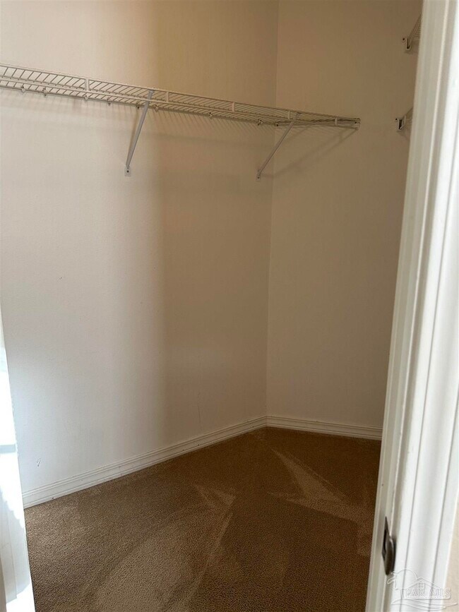 Building Photo - 132 Wildflower Ln