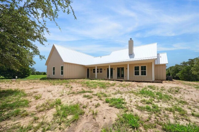Building Photo - 154 Woodland Mdws Ln