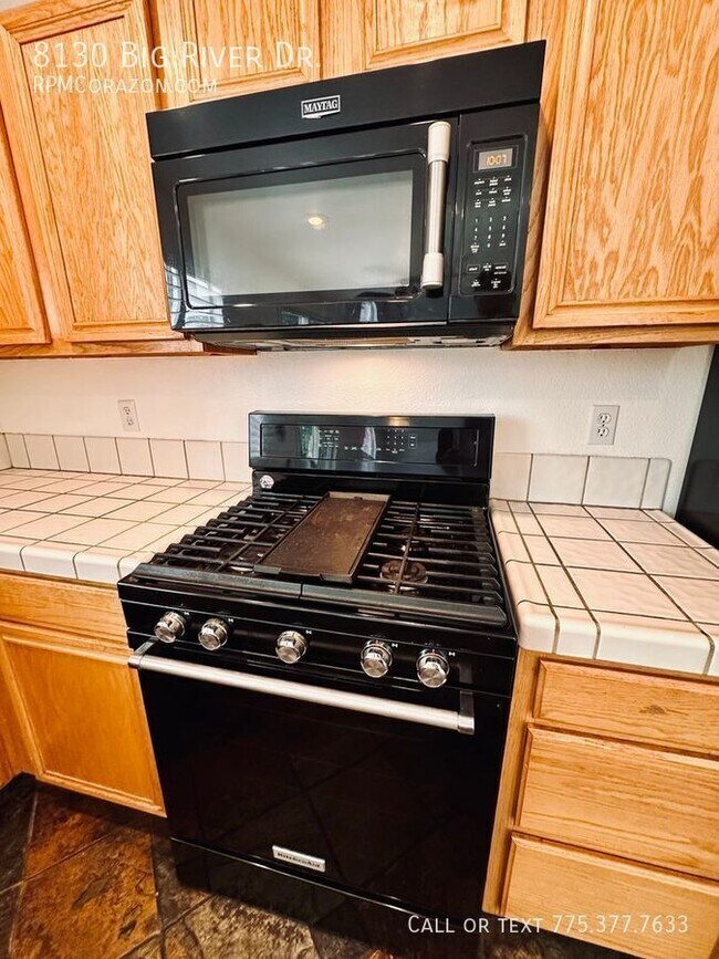 Building Photo - 8130 Big River Dr