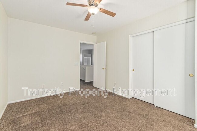 Building Photo - 8528 S 49th Ln