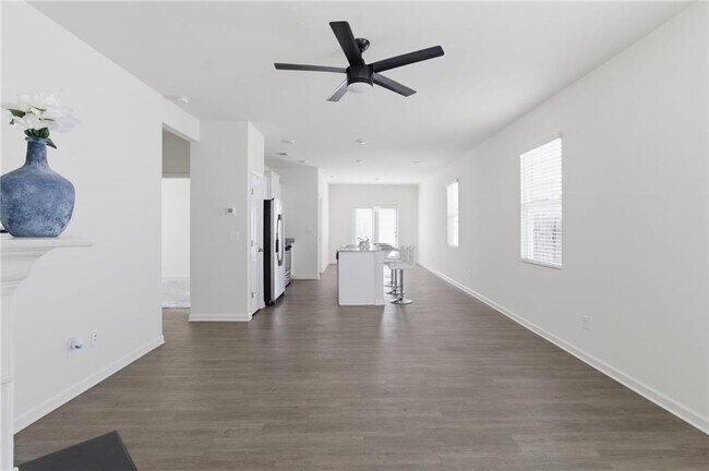 Building Photo - 5515 Foxglove Wy