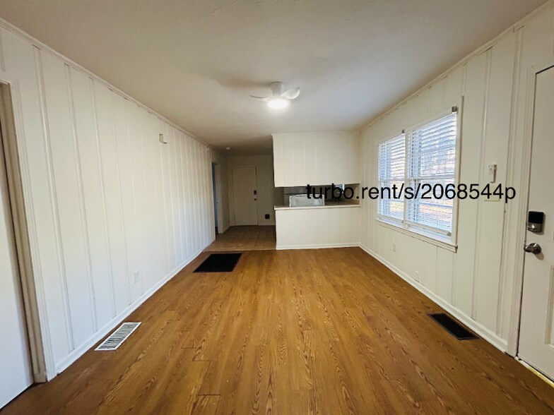 Building Photo - 7062 Felton Ln