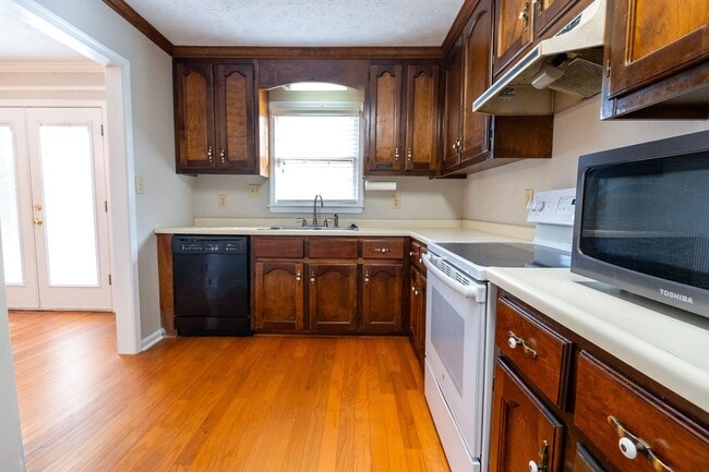 Building Photo - 2BR/2.5BA Townhome – Sweetwater Plantation (West Side)