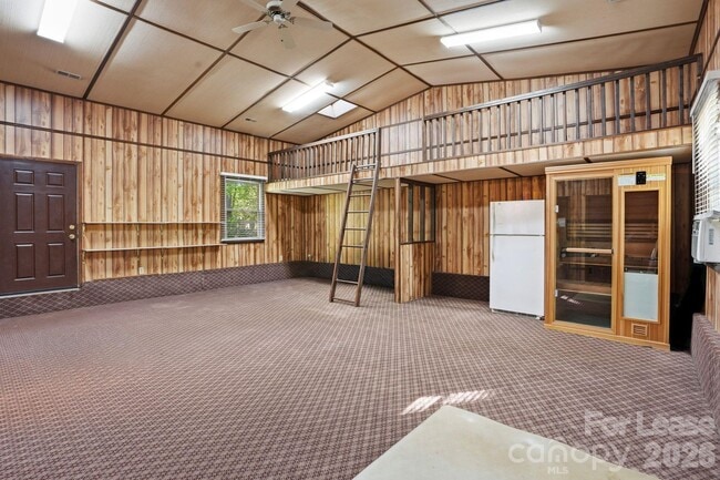 Building Photo - 301 Sardis Rd N